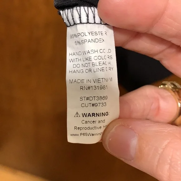 Naif Black Love Sleeve Top Womens Size S - Picture 6 of 6